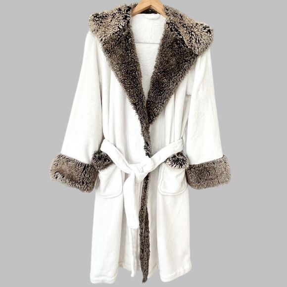 Pottery Barn Faux Fur Ombre Robe Soft Plush Hooded - Picture 10 of 10
